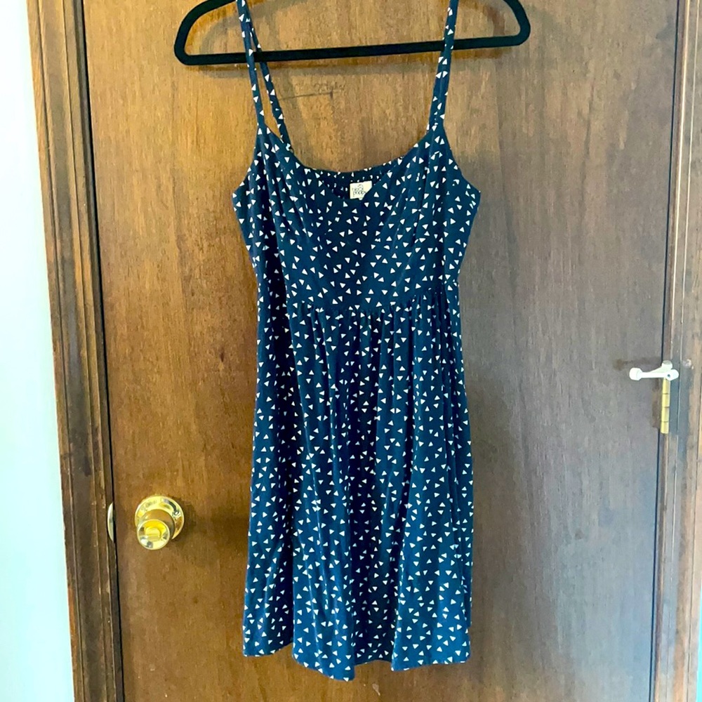 Black Poppy navy dress w/ white triangle pattern